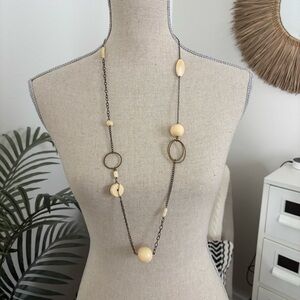 🪴$5/25🪴 Cream + Gold Long Beaded Necklace